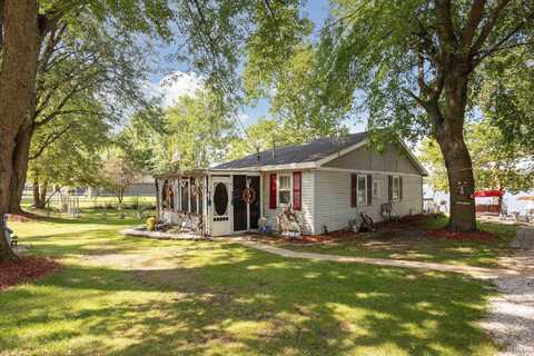 9235 S Julia Street, Claypool, IN 46510