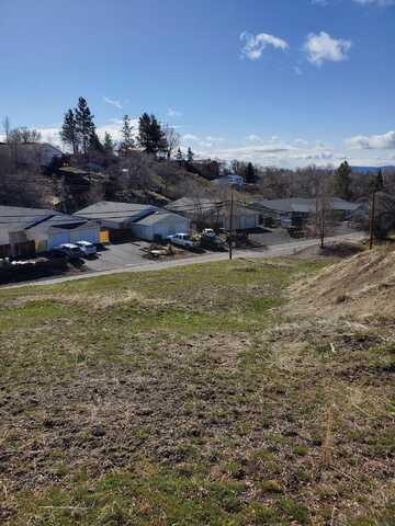 Old Fort Road, Klamath Falls, OR 97601