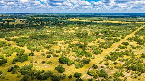 20 Legacy Oaks Dr, Harper, TX 78631
