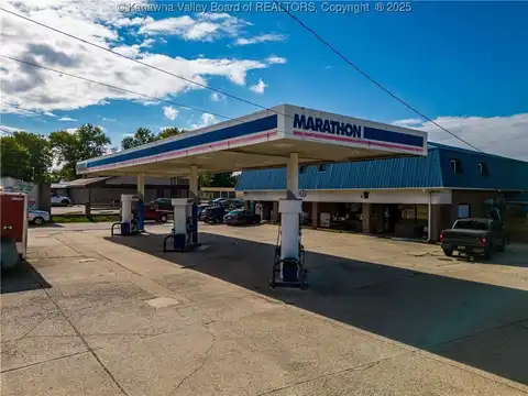 3706 Teays Valley Road, Hurricane, WV 25526