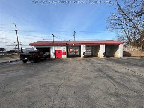 1 Limeberger Creek Road, Poca, WV 25126