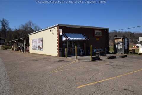 230 N Pinch Road, Elkview, WV 25071