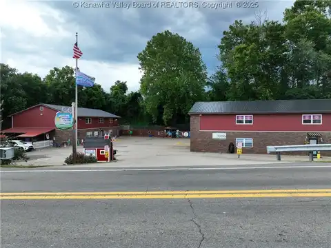 2660 Main Street, Hurricane, WV 25526