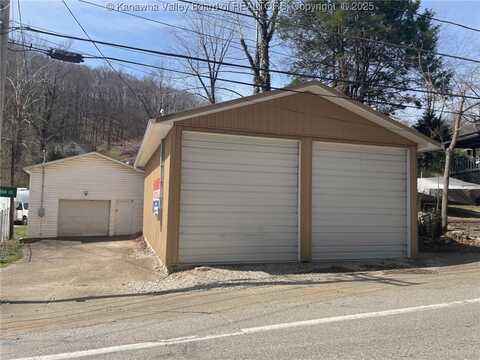 1601 Coonskin Drive, Charleston, WV 25311