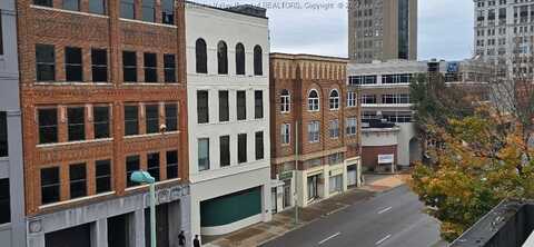 608 Virginia Street E, Charleston, WV 25301