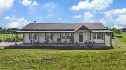 1451 Squire Fox Road, Dandridge, TN 37725