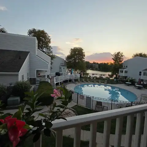 2414 Lake park Road, Lexington, KY 40502