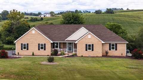 1550 CHRISTIANS CREEK RD, Staunton, VA 24401