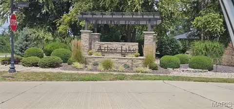 3609 S Arbor Lake Drive, Edwardsville, IL 62025