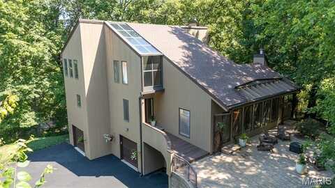 340 S Ballas Road, Kirkwood, MO 63122