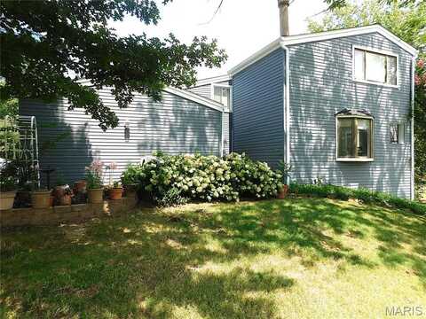 1035 Fairways Drive, Lake Saint Louis, MO 63367