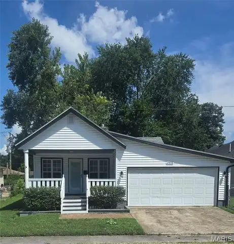 2938 Oregon Avenue, Granite City, IL 62040