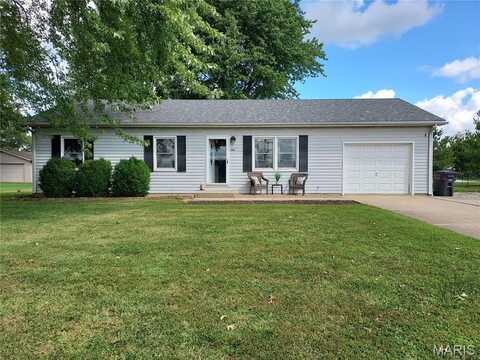 1303 Cardinal Drive, Greenville, IL 62246