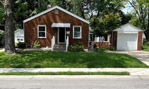 1225 GRANT Drive, Edwardsville, IL 62025