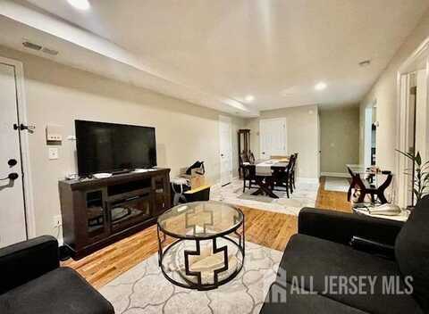215 College Drive, Edison, NJ 08817