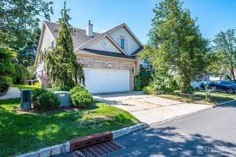 35 Sherwood Drive, Monroe, NJ 08831