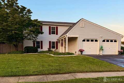 8 Hedgewood Road, Howell, NJ 07731