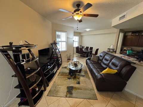 11603 NW 89th St, Doral, FL 33178