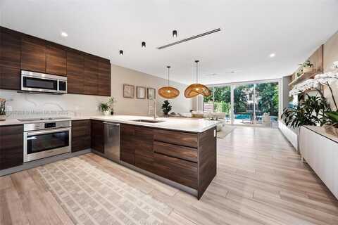 3448 Day Ave, Miami, FL 33133