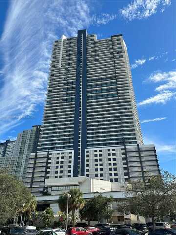 60 SW 13th St, Miami, FL 33130
