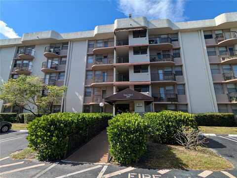 2771 Riverside Dr, Coral Springs, FL 33065