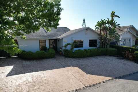 631 SW 99th Pl, Miami, FL 33174