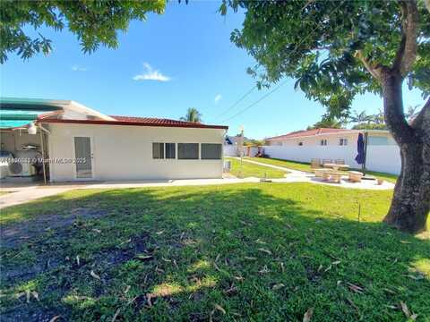 140 Iroquois St, Miami Springs, FL 33166
