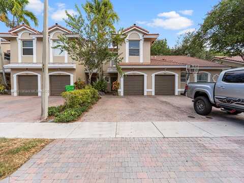 9032 NW 54th St, Sunrise, FL 33351