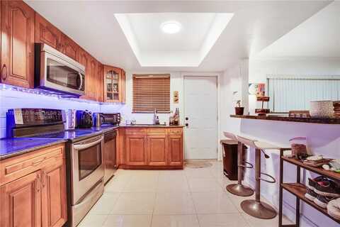 11930 NE 19th Dr, North Miami, FL 33181