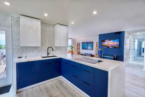 3545 NE 166th St, North Miami Beach, FL 33160