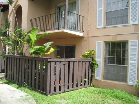 10748 N Kendall Dr, Miami, FL 33176