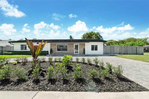 18573 SW 89th Pl, Cutler Bay, FL 33157