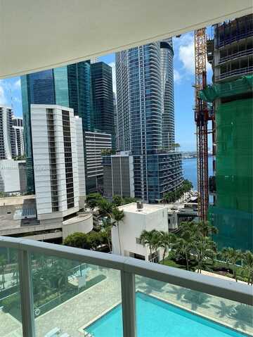 31 SE 5th St, Miami, FL 33131