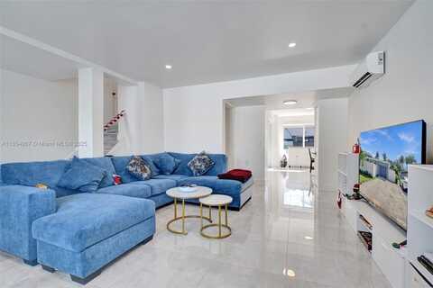 1904 SW 28th St, Fort Lauderdale, FL 33315