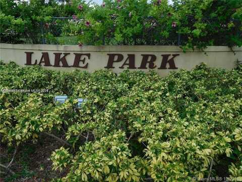 940 NE 199th St, Miami, FL 33179