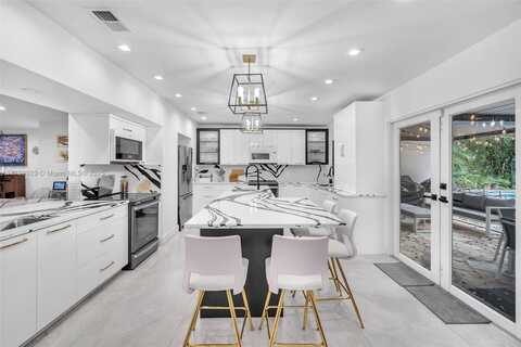 5420 N 37th St, Hollywood, FL 33021