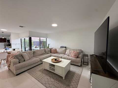 6916 SW 127th Ct, Miami, FL 33183