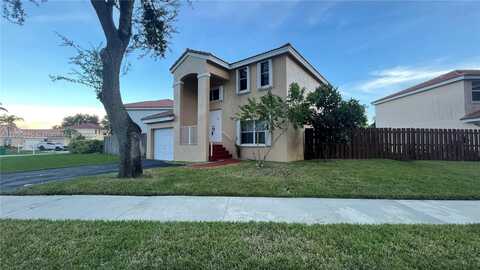8274 SW 42nd Ct, Davie, FL 33328