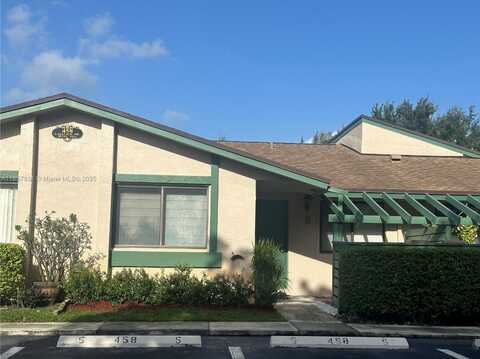 458 Lakeview Dr, Weston, FL 33326