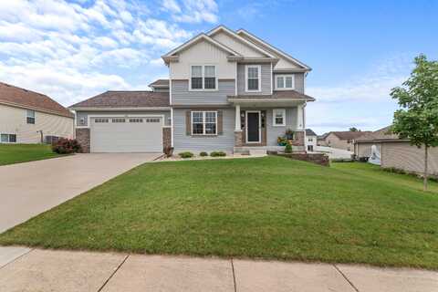 413 Saratoga Dr, Johnson Creek, WI 53038