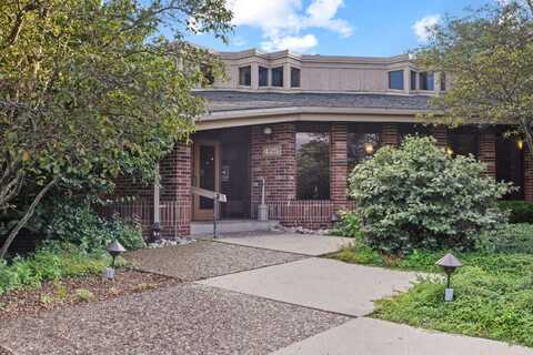 425 W Willow Ct, Fox Point, WI 53217
