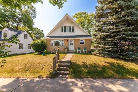 8731 W Morgan Ave, Milwaukee, WI 53228