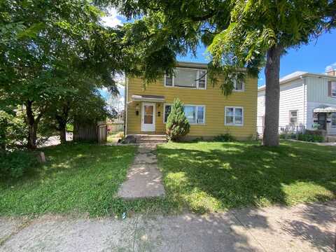 5221 N 68th St, Milwaukee, WI 53218