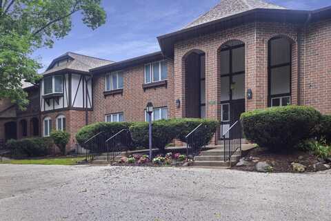 6575 N Green Bay Ave, Glendale, WI 53209