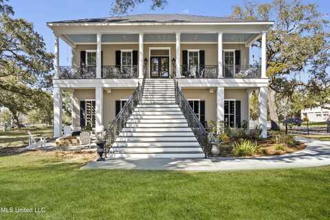 800 W Beach Boulevard, Pass Christian, MS 39571
