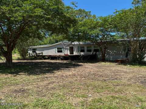6079 Road 382, Kiln, MS 39556