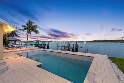 517 JOHNS PASS AVENUE, MADEIRA BEACH, FL 33708