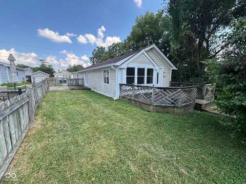 55 N 15th Avenue, Beech Grove, IN 46107