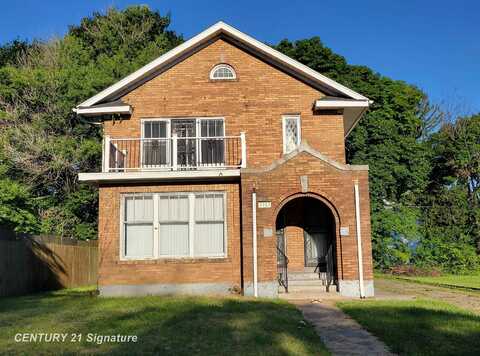 2913 Martin Luther King, Flint, MI 48505
