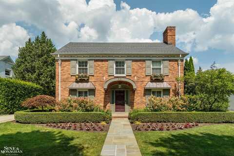 38 Newberry, Grosse Pointe Farms, MI 48236